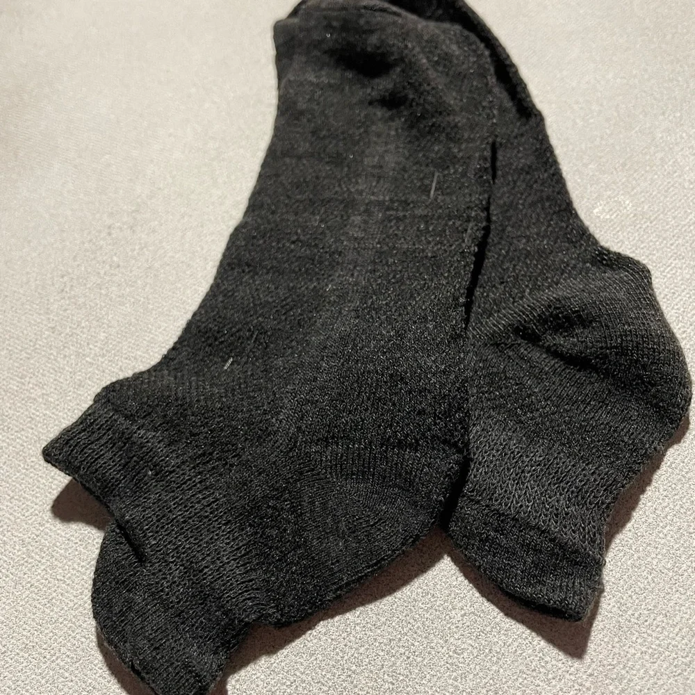 NEW Men's Assorted Ankle Socks - 2 Black, 1 White, 1 Blue, 1 Brown (One Size)